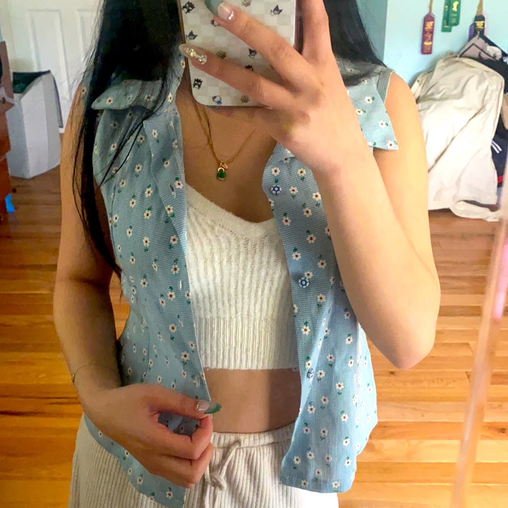 VINTAGE FLOWER VEST BUTTON UP